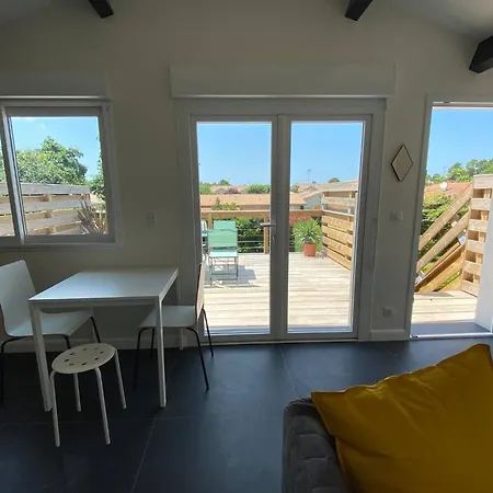 Apartament Des Pignons A Bourg